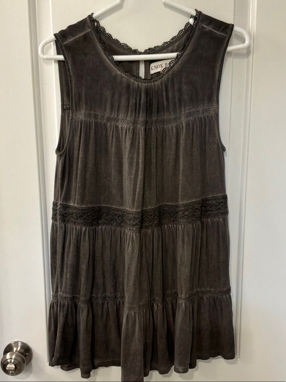 Knox Rose Sleeveless Crochet Lace Flowy Tank